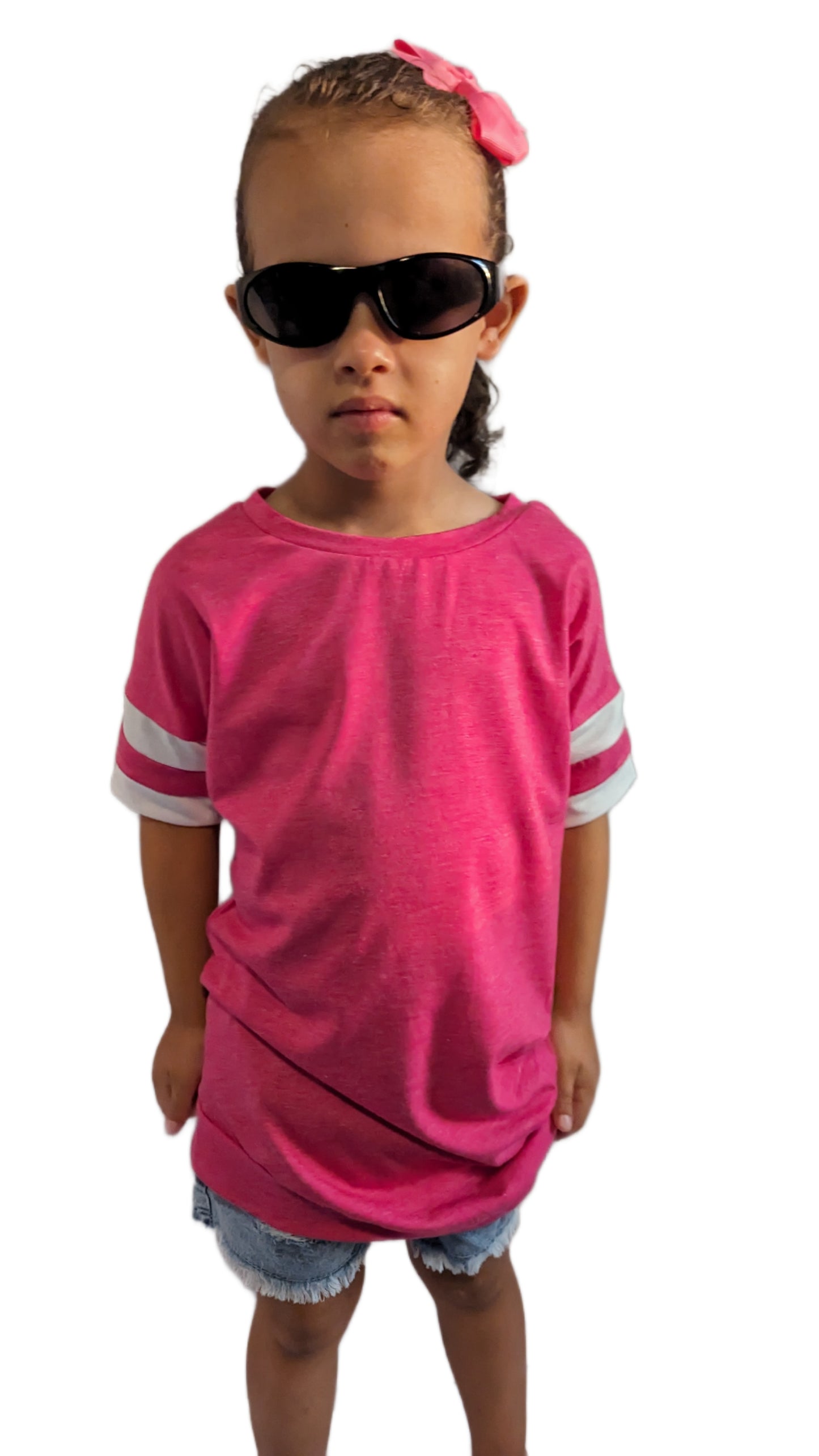 Mädchen-T-Shirt mit rosafarbenen, gestreiften Ärmeln und geknöpfter Seite für Kinder