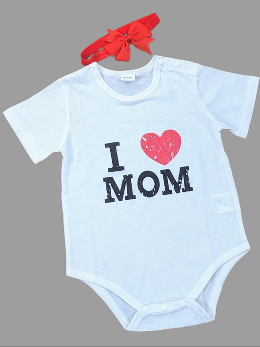 Weißer „I Love Mom“-Body für Babys